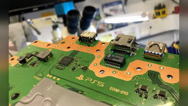 Express PlayStation PS4/PS5/XBOX/HDMI/MACBOOK/Computer & iPhone Repair in Mentor — view 1 of 1
