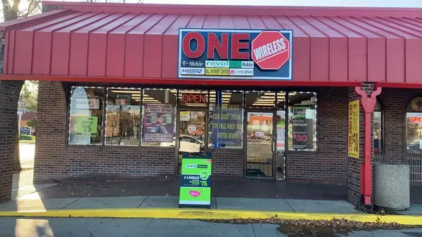 One Wireless Stores — view 1 of 1