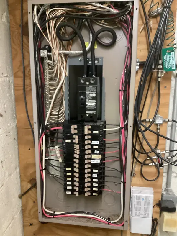 R & T Yoder Electric, Inc - Delaware — view 1 of 1